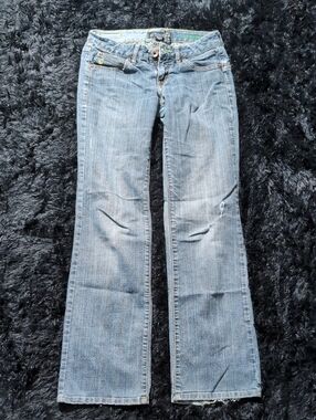 Size 3 Volcom Distressed Boyfriend Jeans